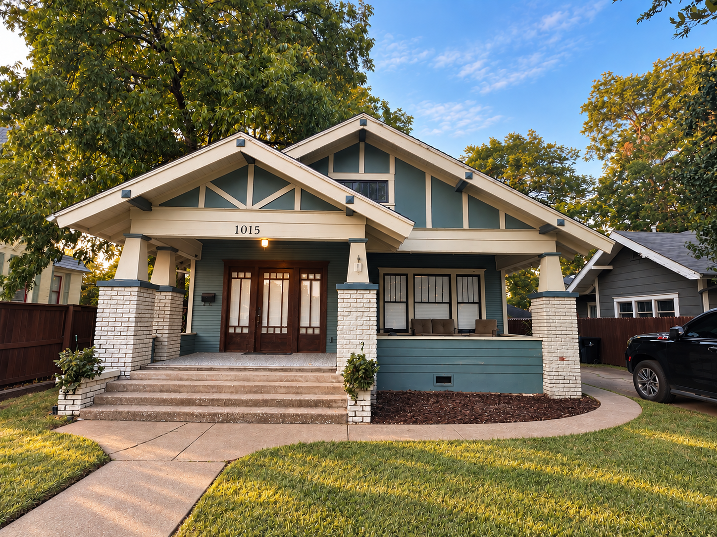 Exterior of The Blue Jean Bungalow in Denison, Texas